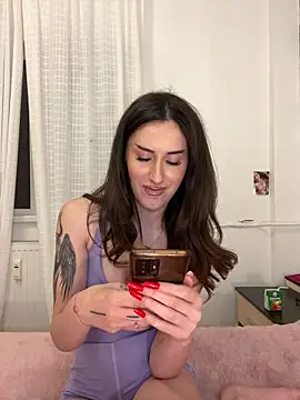AriaAdda's Live XXX Chat