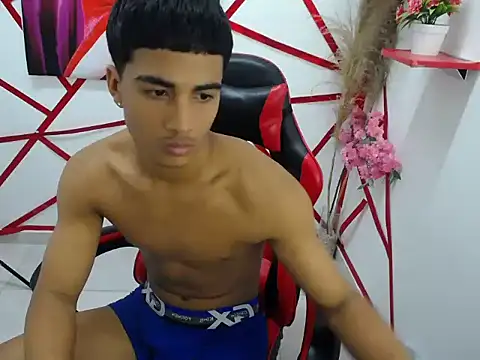 oliver-parker – webcam-show