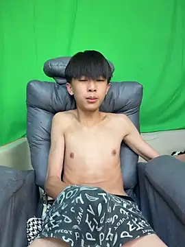 DD-101's Live XXX Chat
