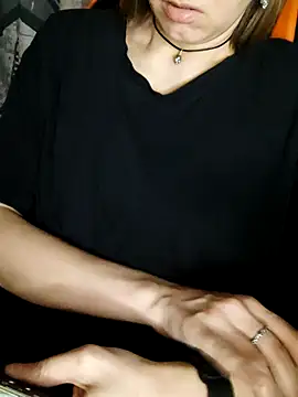 Aashikalaa's Live XXX Chat