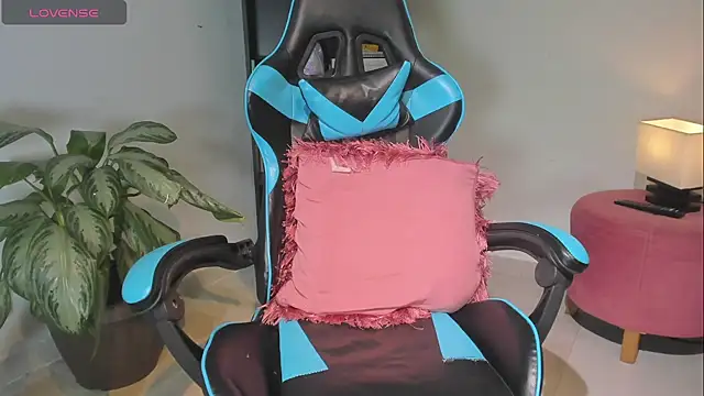 XXX chat uživo modela _maria_foxx_