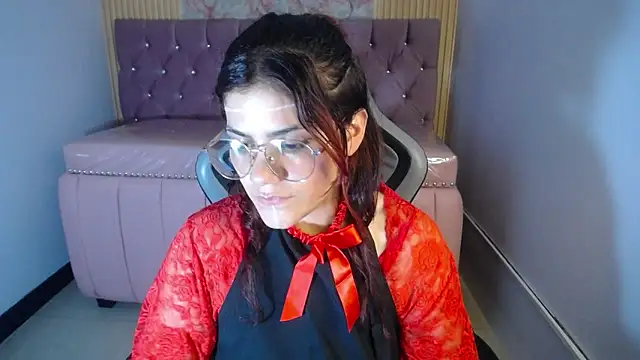 Scarlett_jhonson_ch Adlı Modelin Canlı XXX Sohbeti