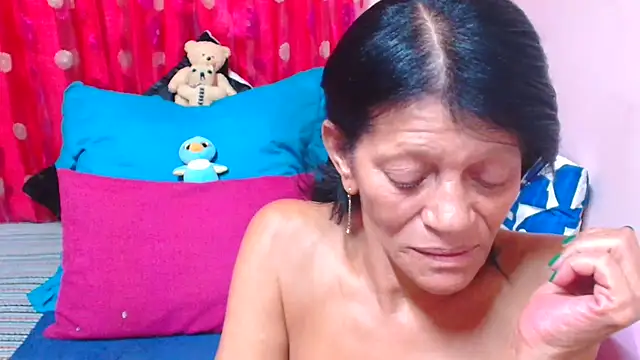 Chat XXX en directo de SLUTTYROXY