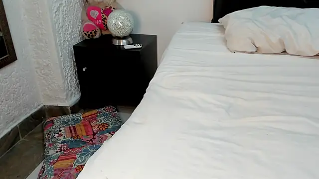 Chat +18 de Abby_Morelly ao vivo