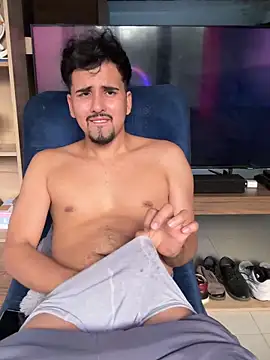 AlexGameplay élő XXX-chatje