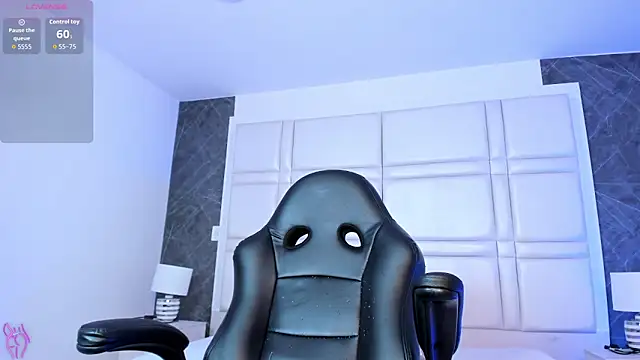 Chat XXX en directo de charlottewhitte