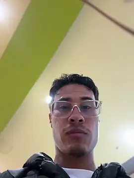 Chat +18 de TavoHot_ ao vivo