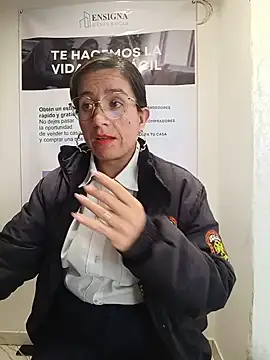 Valentina--1 live XXX chat
