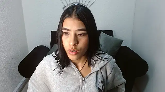 naomyfuckhard: вебкам-шоу