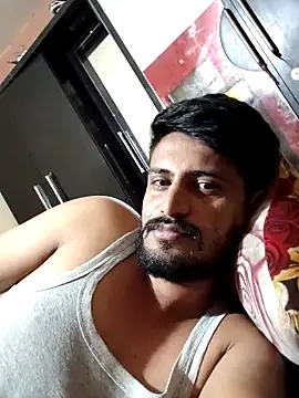 Chat +18 de HotXKrish ao vivo
