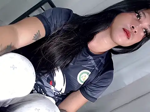 Ladymikaela Show Webcam