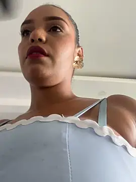 Sara-77n Webbikameraesitys