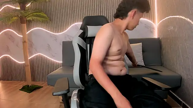 TiagoRussh – webcam-show
