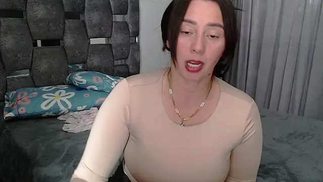 sara_hott_1: απευθείας συνομιλία ΧΧΧ