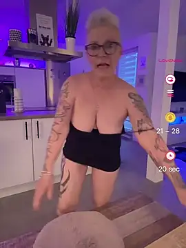 German_Milf 现场XXX聊天