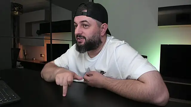 Chat +18 de DravenPeak ao vivo
