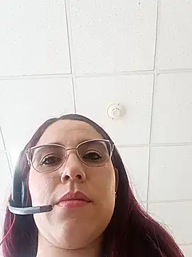Dayan_white7 webcam show