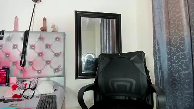 scaryfire's Webcam Show