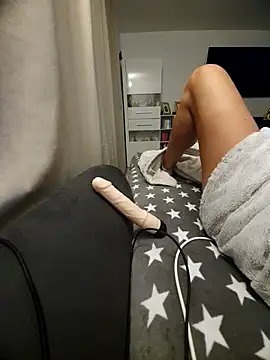 SexyJulia21's Webcam Show