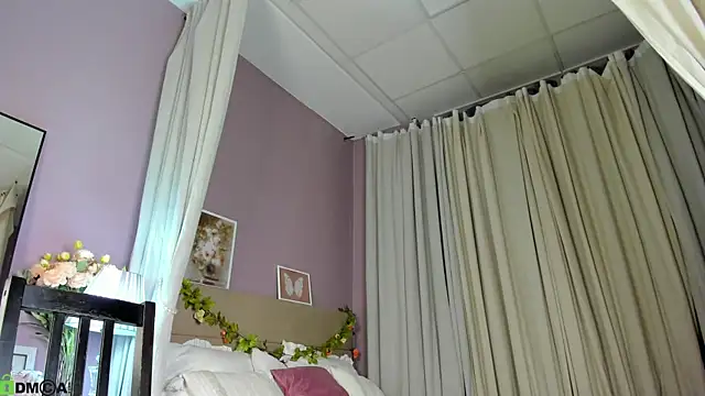 Dearly_Emily Live XXX-Chat