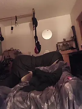 Pokazy przed kamerką – Ozomitro