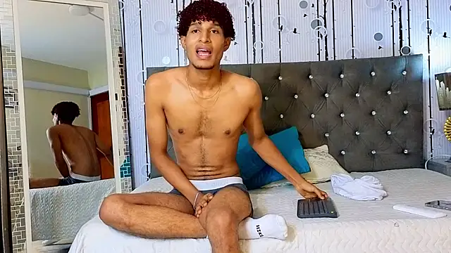 Alex_Bloom's Webcam Show