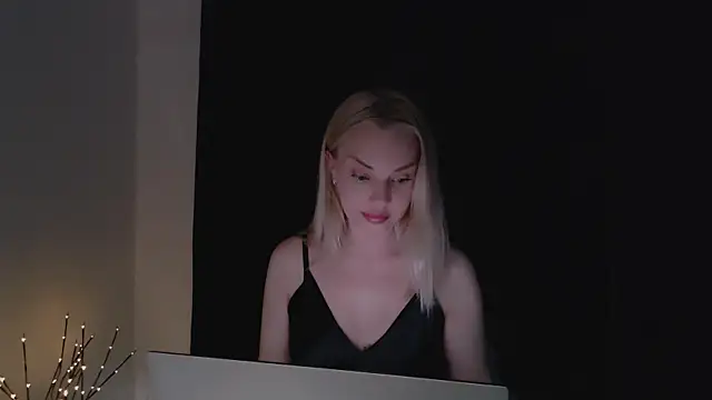 Lia_noo_regrets – Naživo XXX chat