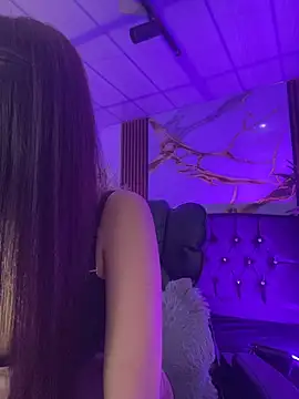 Chat XXX ao vivo de kira_ec