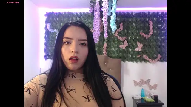 adara_cute_69: απευθείας συνομιλία ΧΧΧ