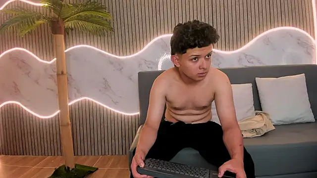 TiagoRussh Webcam-Show