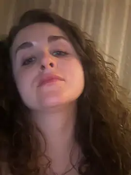 Show modela Zayaa27 na web-kameri