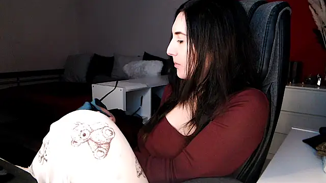 Chatroom XXX en direct de Alina_Lamour