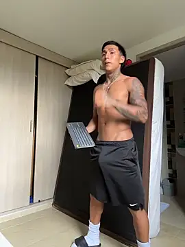 sendfer's Live XXX Chat