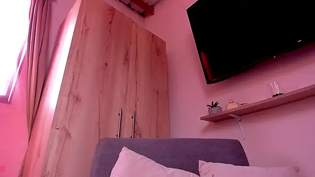 Онлайн чат XXX sofiaVelez01