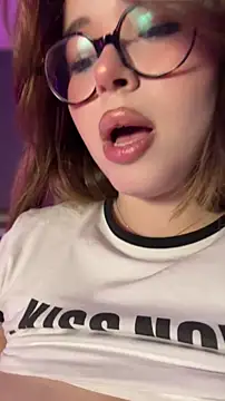 CutiePie3 élő XXX-chatje
