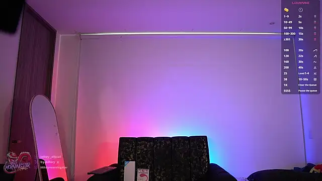 Mikey_Morningstar 网络视讯表演