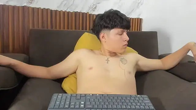 daniel_leon 라이브 XXX 채팅