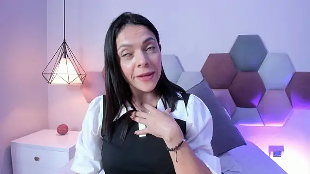 Chat XXX en directo de AnnaBroooks