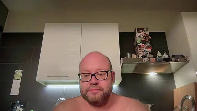 Pokazy przed kamerką – theitalianbear