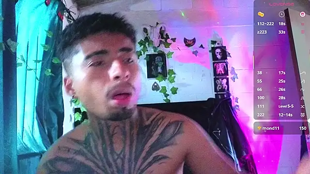 JuanCamiilo_66's Webcam Show