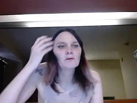 Hotmodel1984 Show in webcam