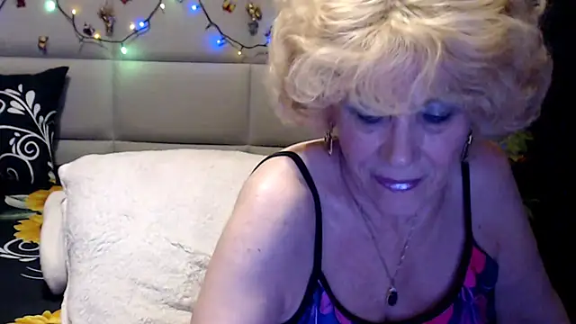 HappyWomanOn – Naživo XXX chat