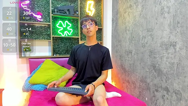 Eyden_Connor live XXX chat