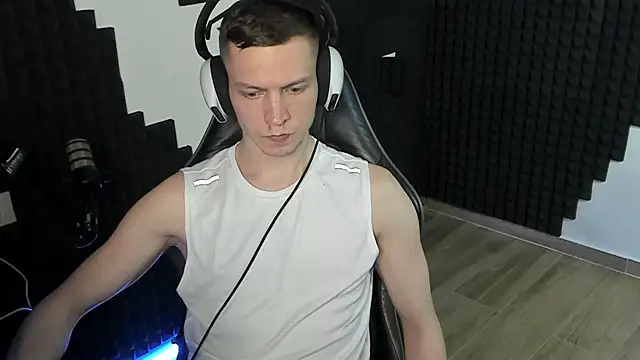 More_than_friend's Webcam Show