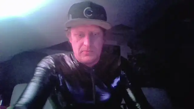 Bigthroaterboy's Live XXX Chat