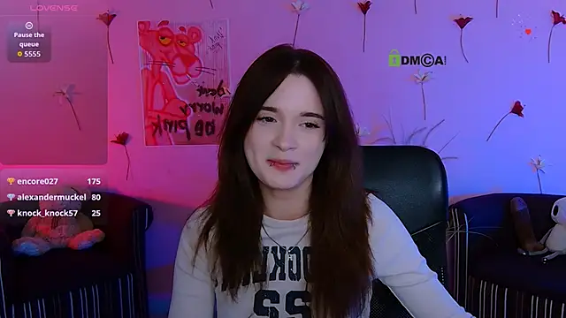 liana_kisses' Live XXX Chat