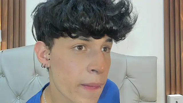 Czat XXX na żywo – Axel__Evans