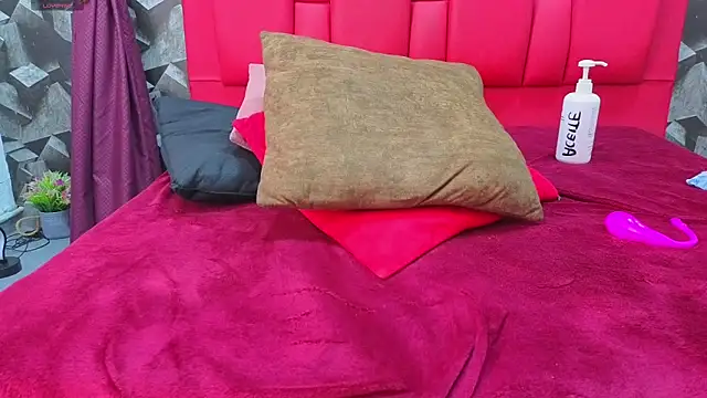 emmaalennox's Live XXX Chat
