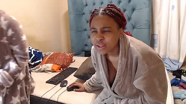 EbonyEssence's Live XXX Chat