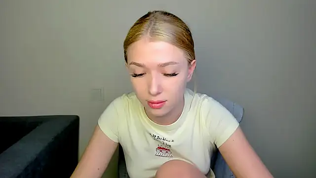 ElleLuv_ Chat XXX in diretta